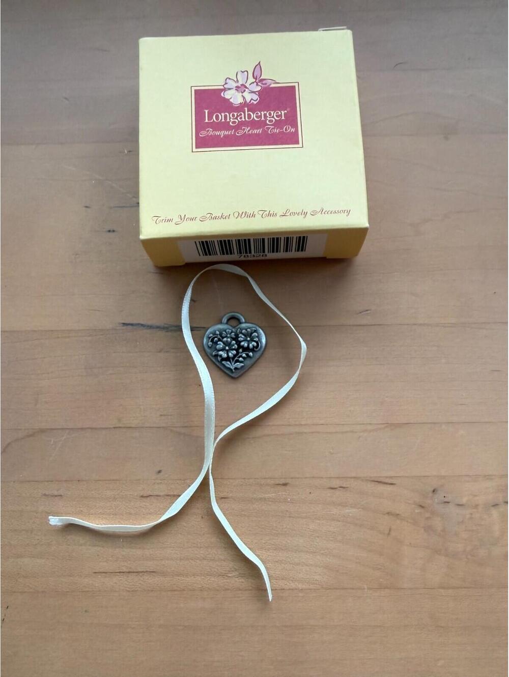 Longaberger Bouquet Heart Pewter Tie-On #78328